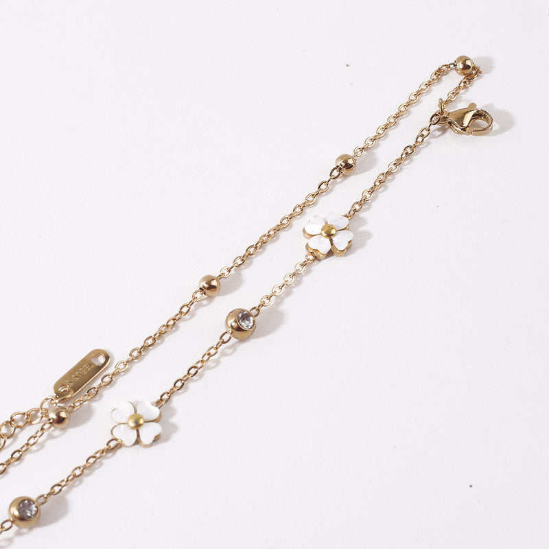 Dainty Gold Tone Flower Bracelet – Elegant & Chic Wristwear